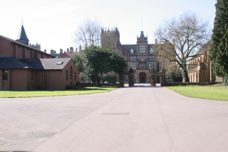Bearwood College