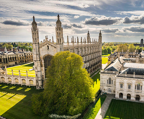 Burse pentru tabere de vara in Cambridge, UK!