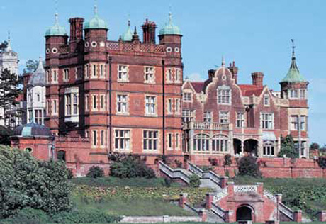 Alexanders International School
