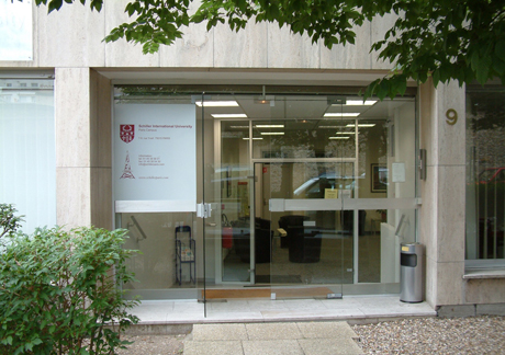 Schiller International University (SIU)