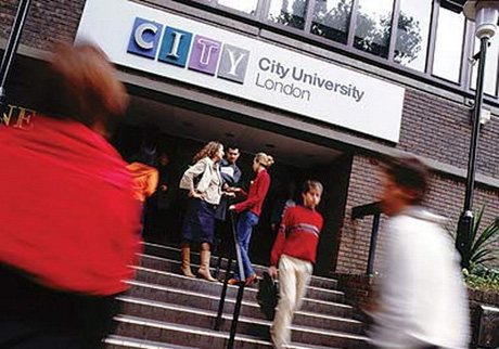 10,000 фунтов от City University London